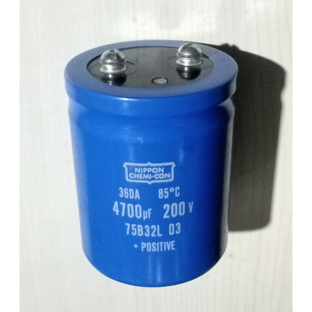 ELCO 200V 4700UF T 8CM D 6.5CM BEKAS