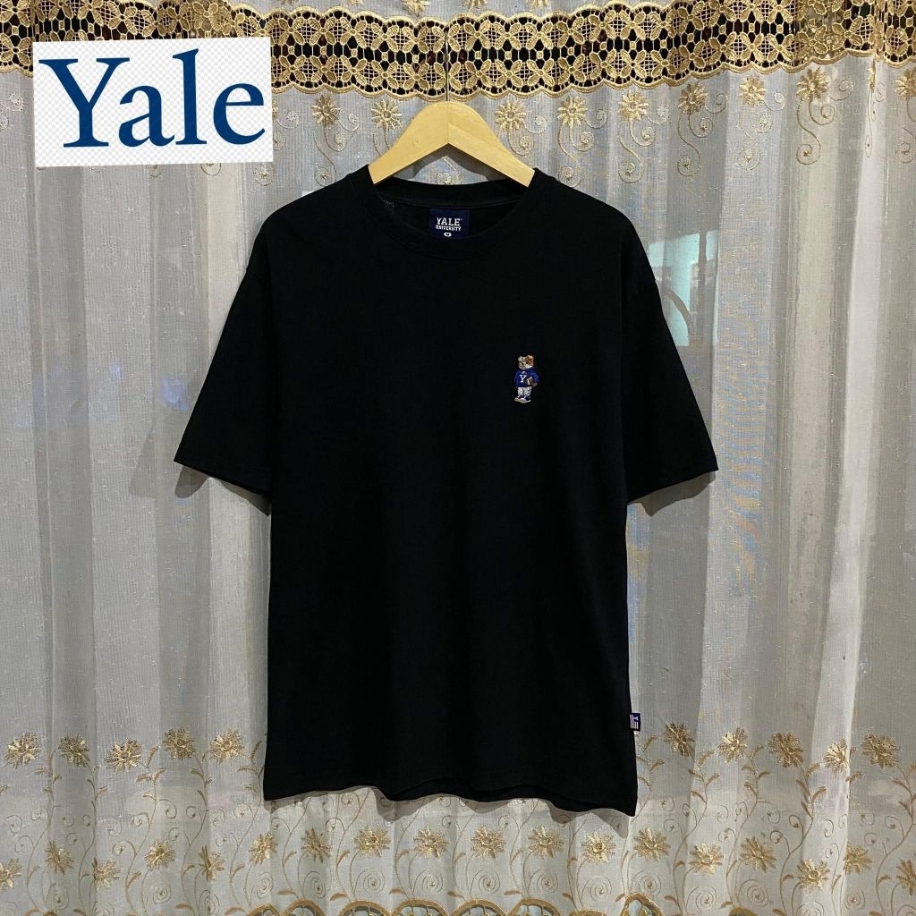 T-SHIRT "YALE UNIVERSITY"