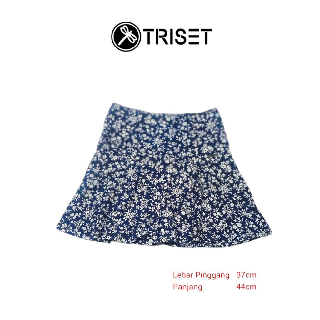 ROK WANITA TRISET