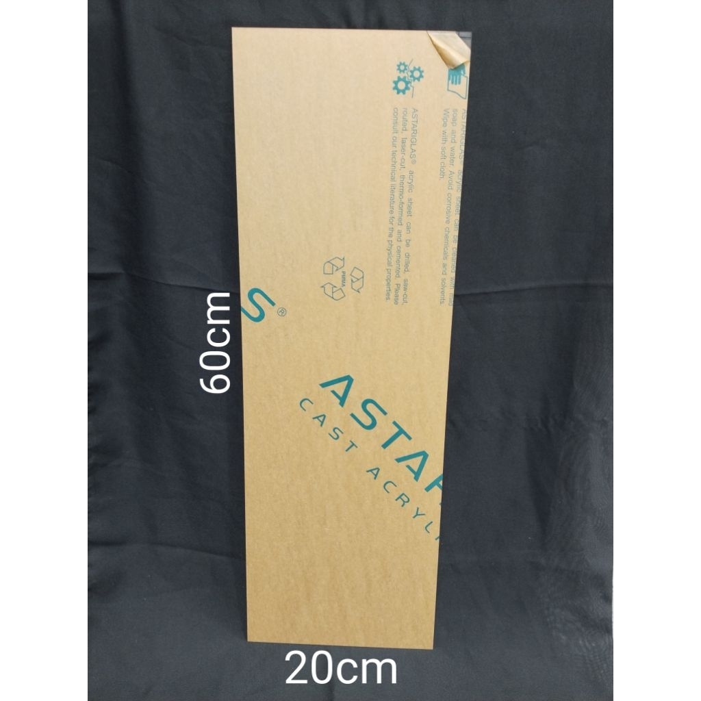 

Mika Akrilik Bening Lembaran ukuran panjang 60cm lebar 20cm Tebal 2mm