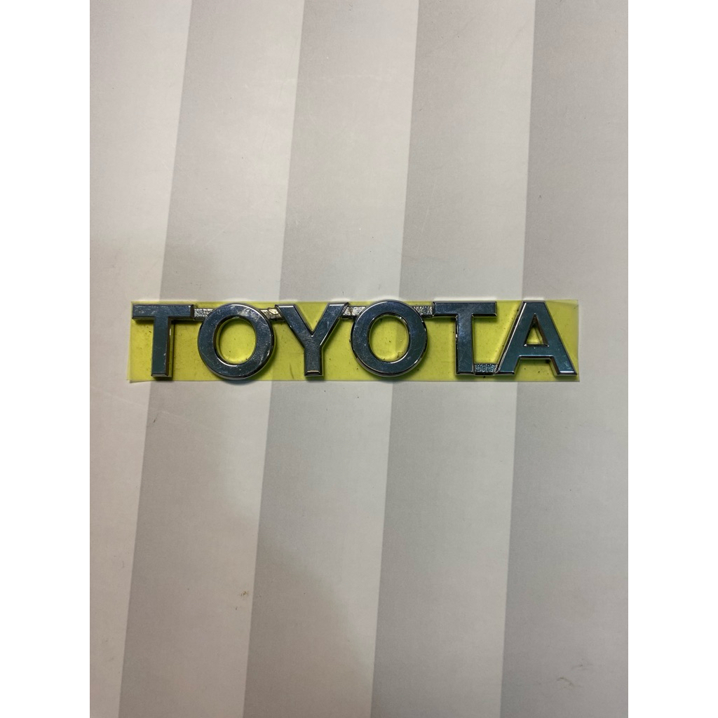 EMBLEM TULISAN TOYOTA
