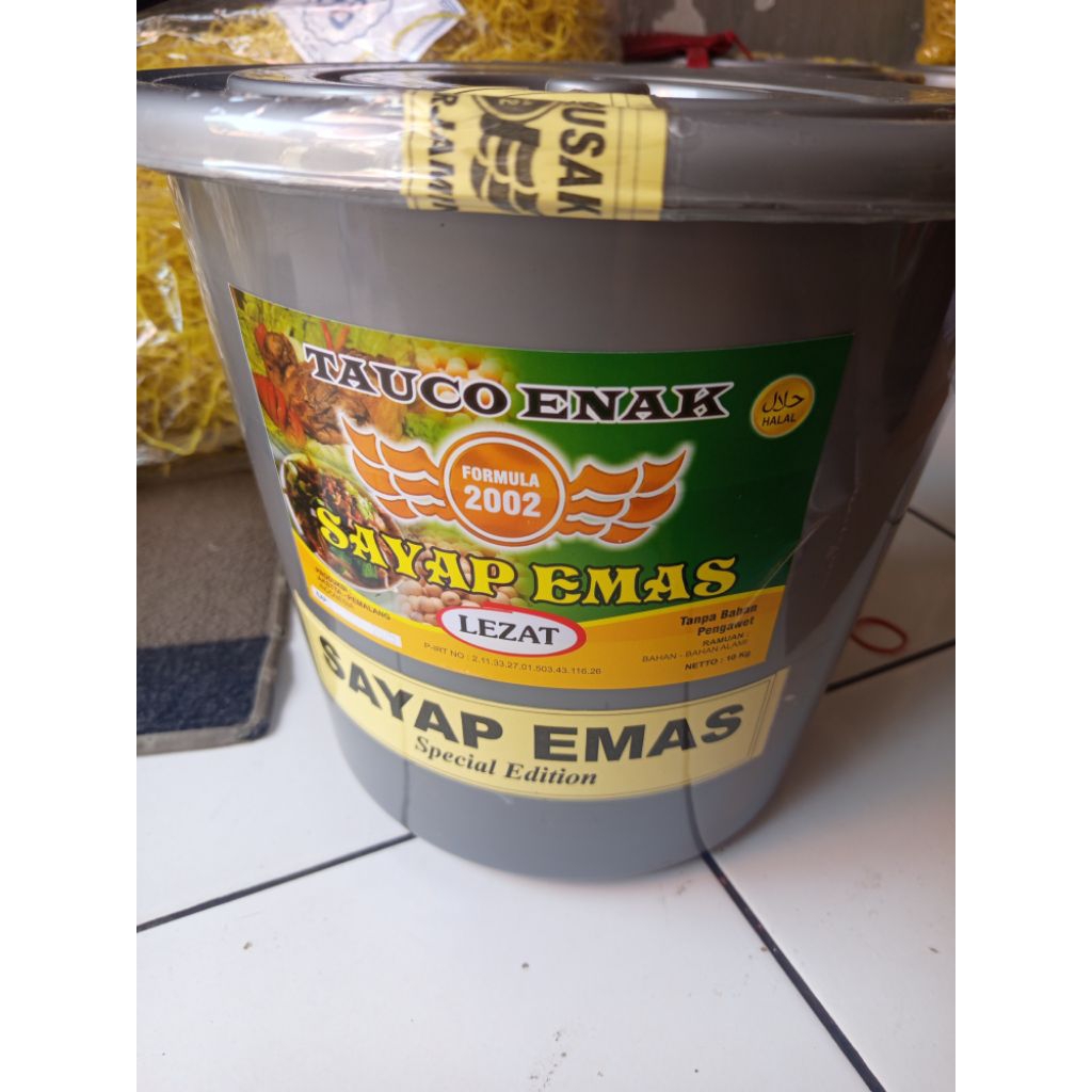 

tauco sayap emas 1 ember isi bersih 10kg harga lebih ekonomis
