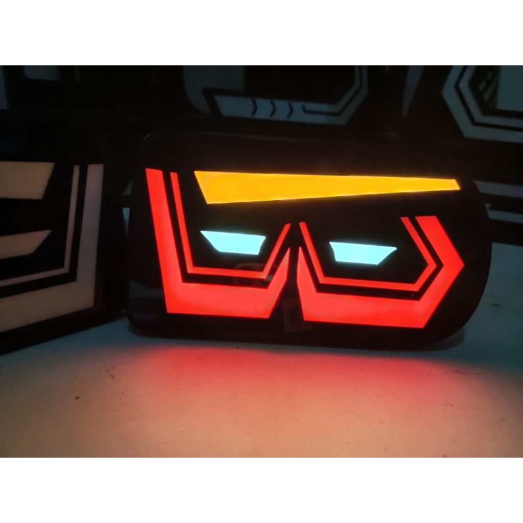 variasi lampu belakang sendpickup dobel mika Futura.ss.l300.AVv.grendmax