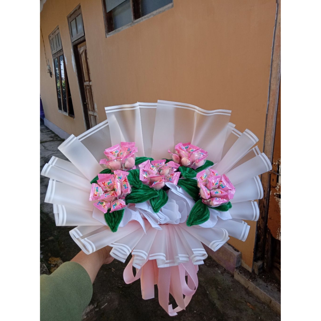 

BUCKET PERMEN YUPI/ BUCKET BUNGA PERMEN YUPI/ BUCKET KAWAT BULU/ BUCKET SIDANG/ BUCKET WISUDA