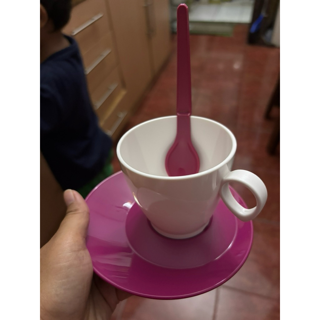 Ecer 1 Pcs (1 pcs cangkir+1pcs tatakan+1pcs sendok kecil) tupperware - cangkir moment cup tupperware