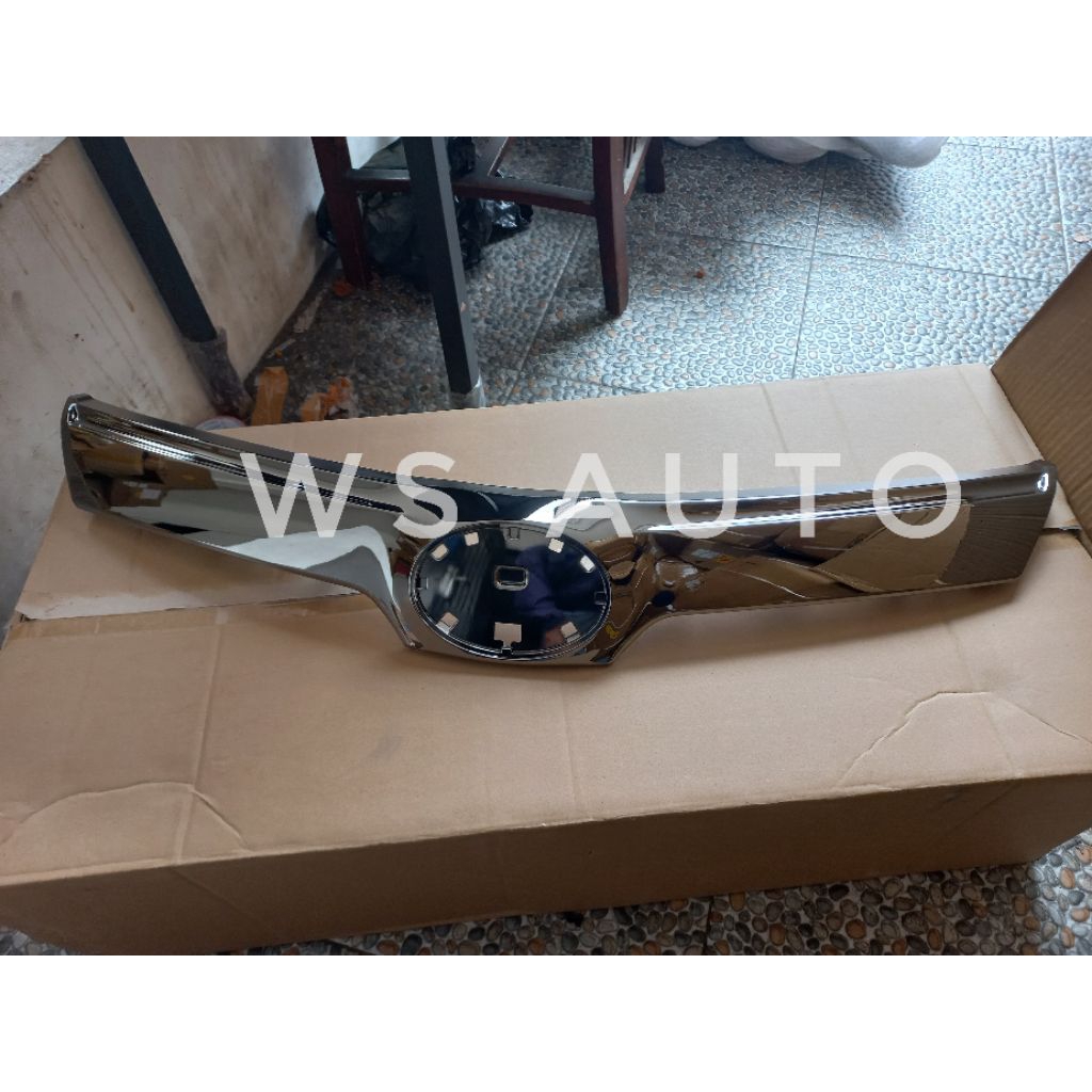 Lis grill avanza 2019-2020 black chrome