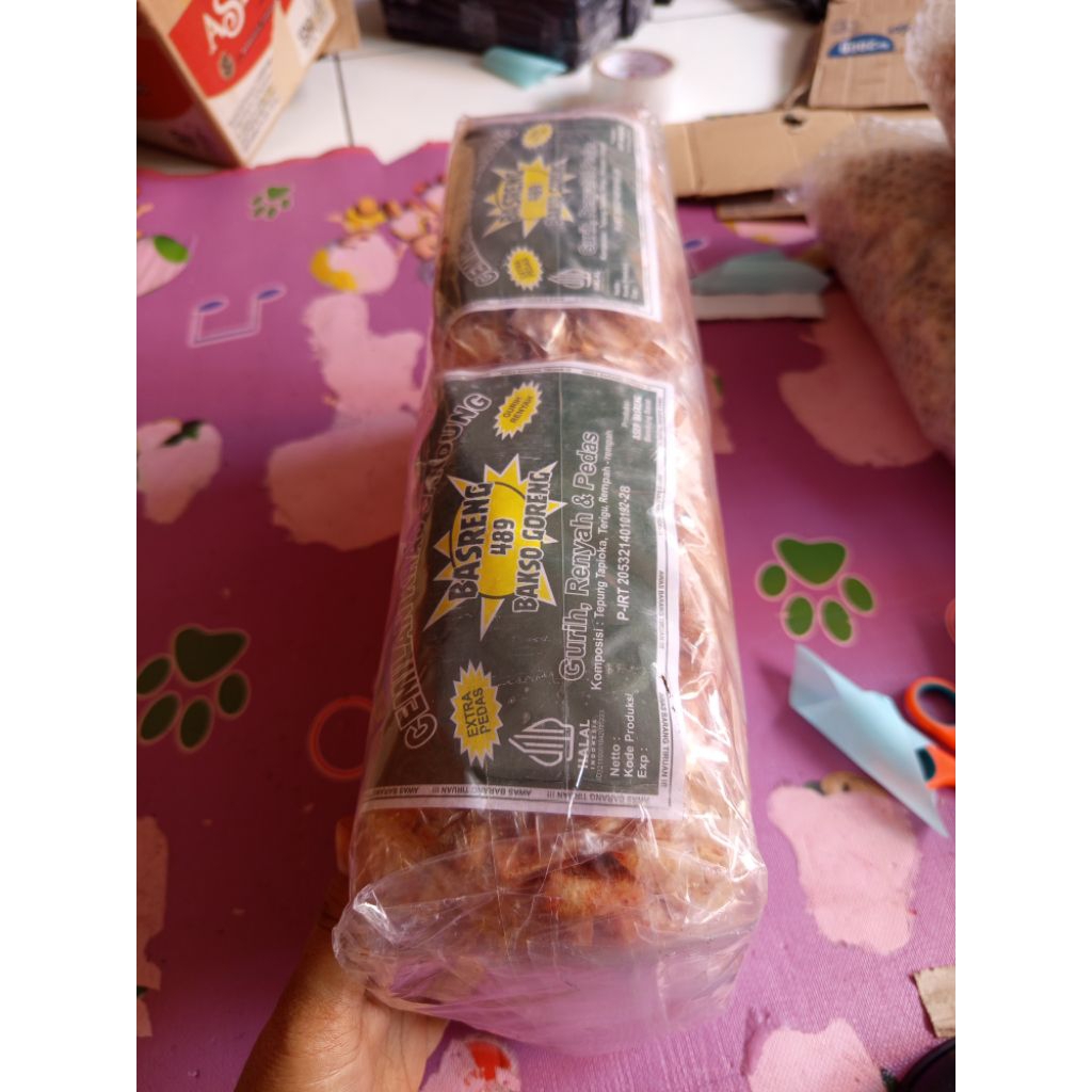 

basreng 1ball isi 10pak (200pcs) pedas dan gurih