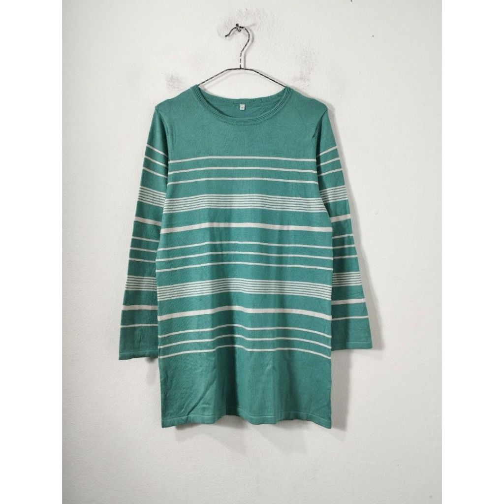 Knitwear Hijau Wanita Lengan Panjang