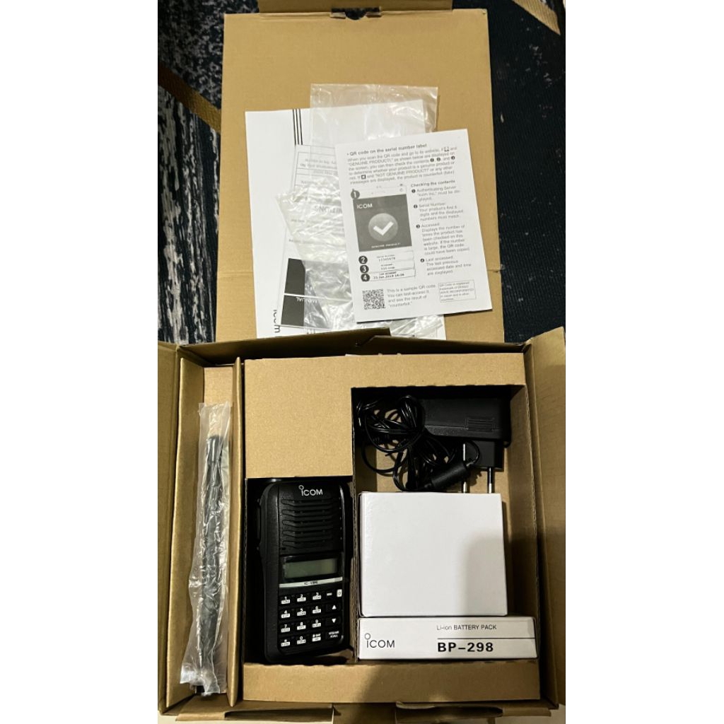 HT Icom V86