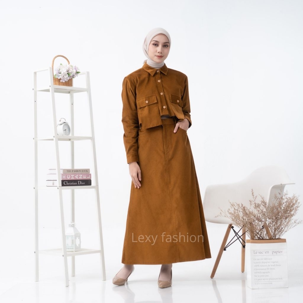 Lexy Fashion Leona One Set Corduroy mustard Setelan Wanita Setelan Crop Top Korean Style  Wanita Kor