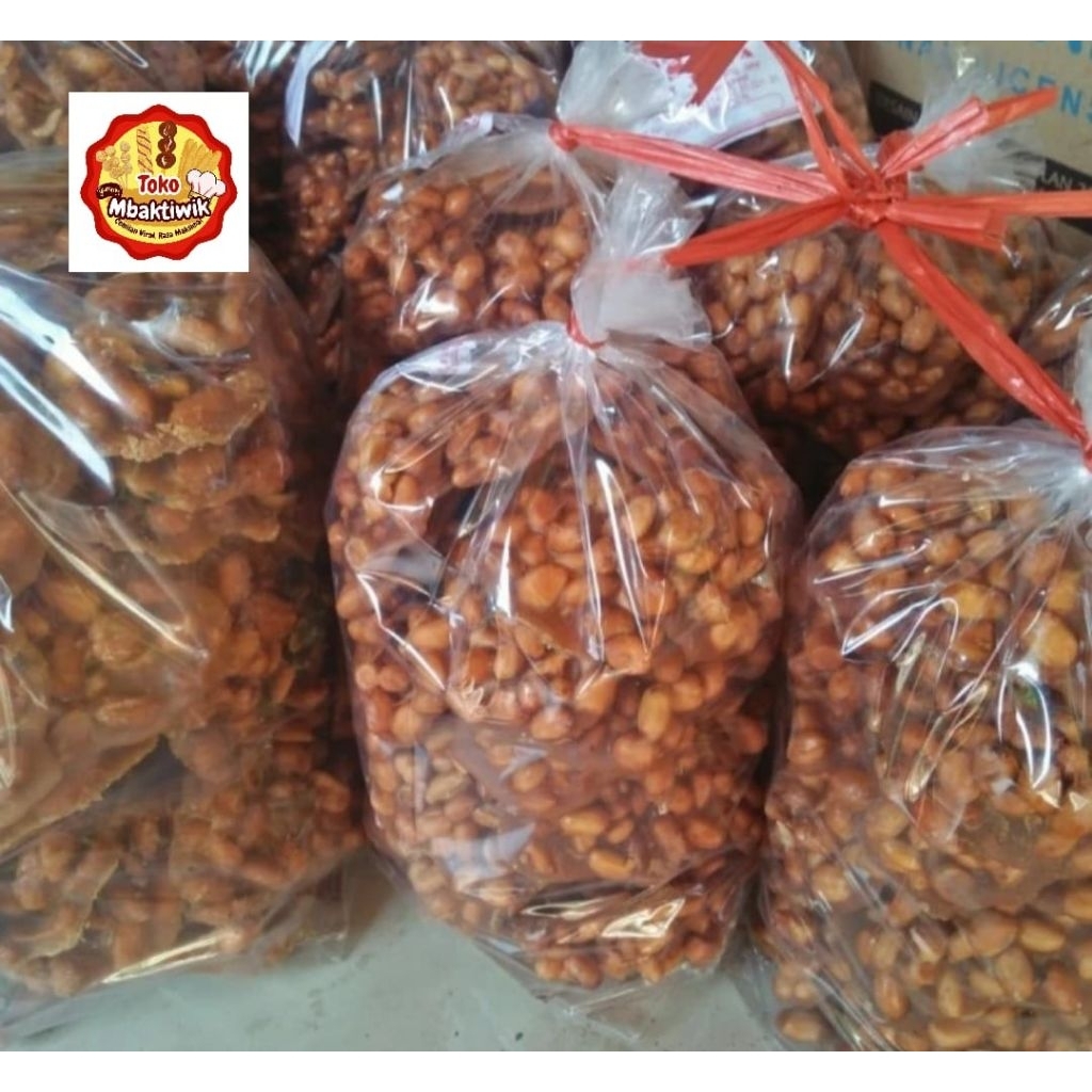 

Ampyang kacang 1 kg gula kacang 1 kg