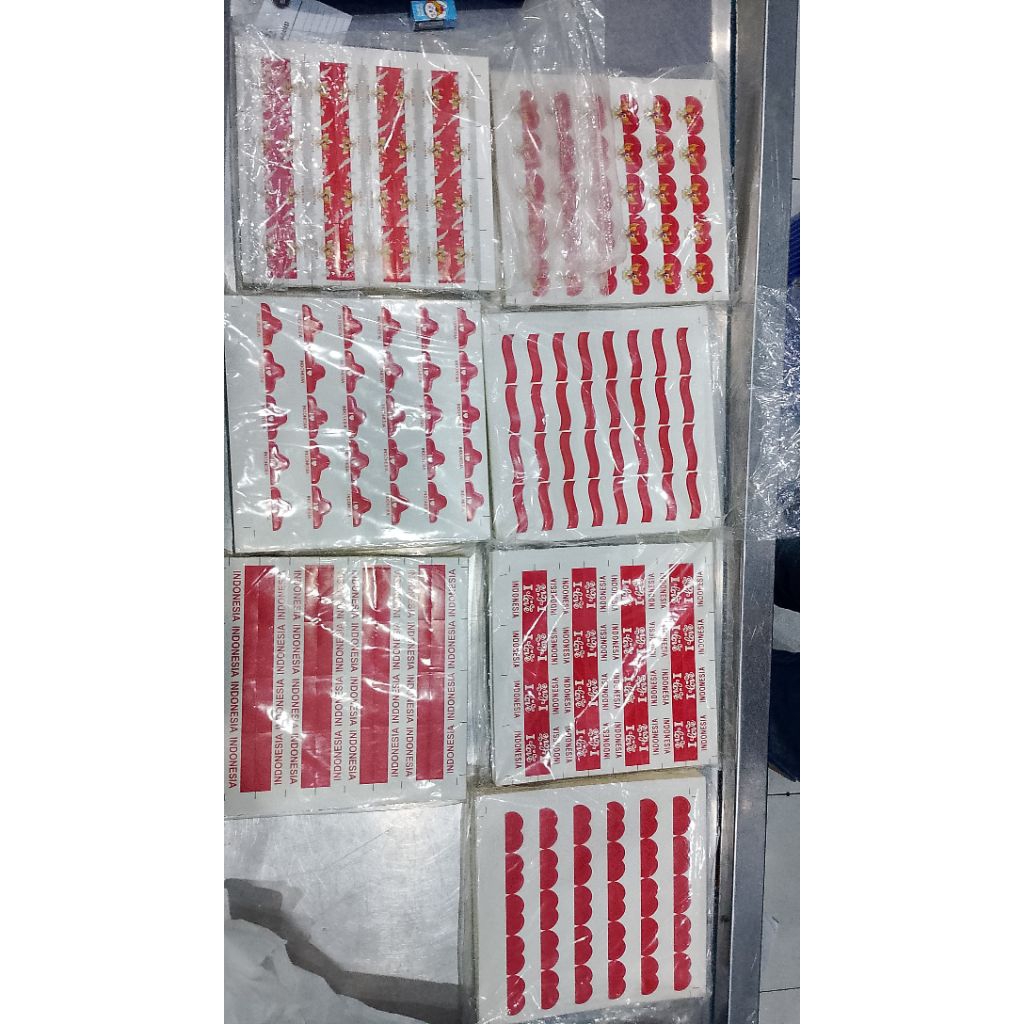 

stiker pipi bendera
