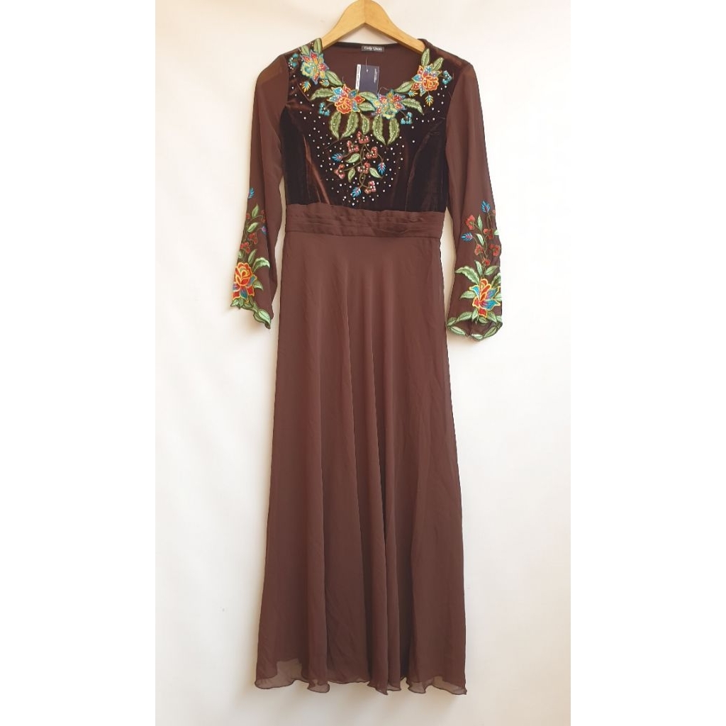 Gamis Bludru Velvet Coklat Muslim Gaun Pesta Wanita Long Dress Coklat Tua dengan Bordir Bunga Like N