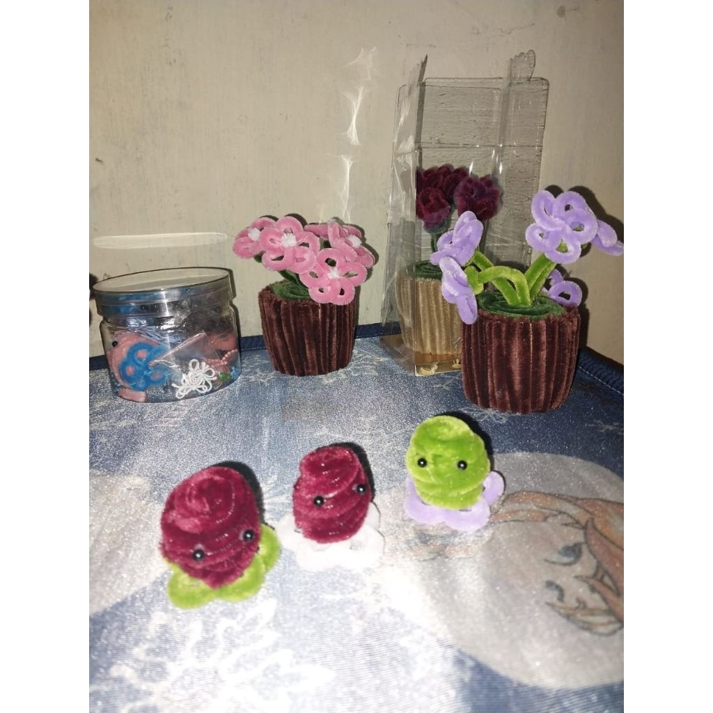 Pot mini, bunga kawat, pot bunga hiasan, bunga kawat hiasan, octopus hiasan