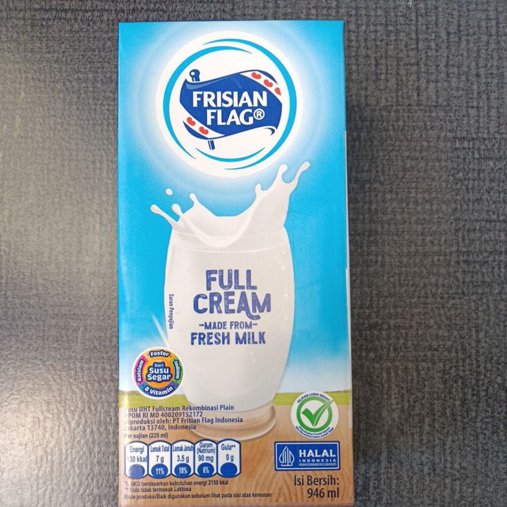 

FRISIAN FLAG UHT FULL CREAM 946ML
