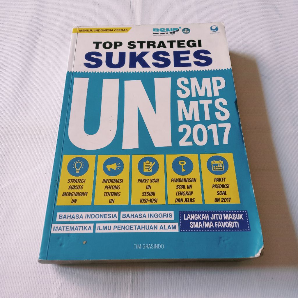 BUKU TOP STRATEGI SUKSES UN SMP/MTs 2017(BEKAS)