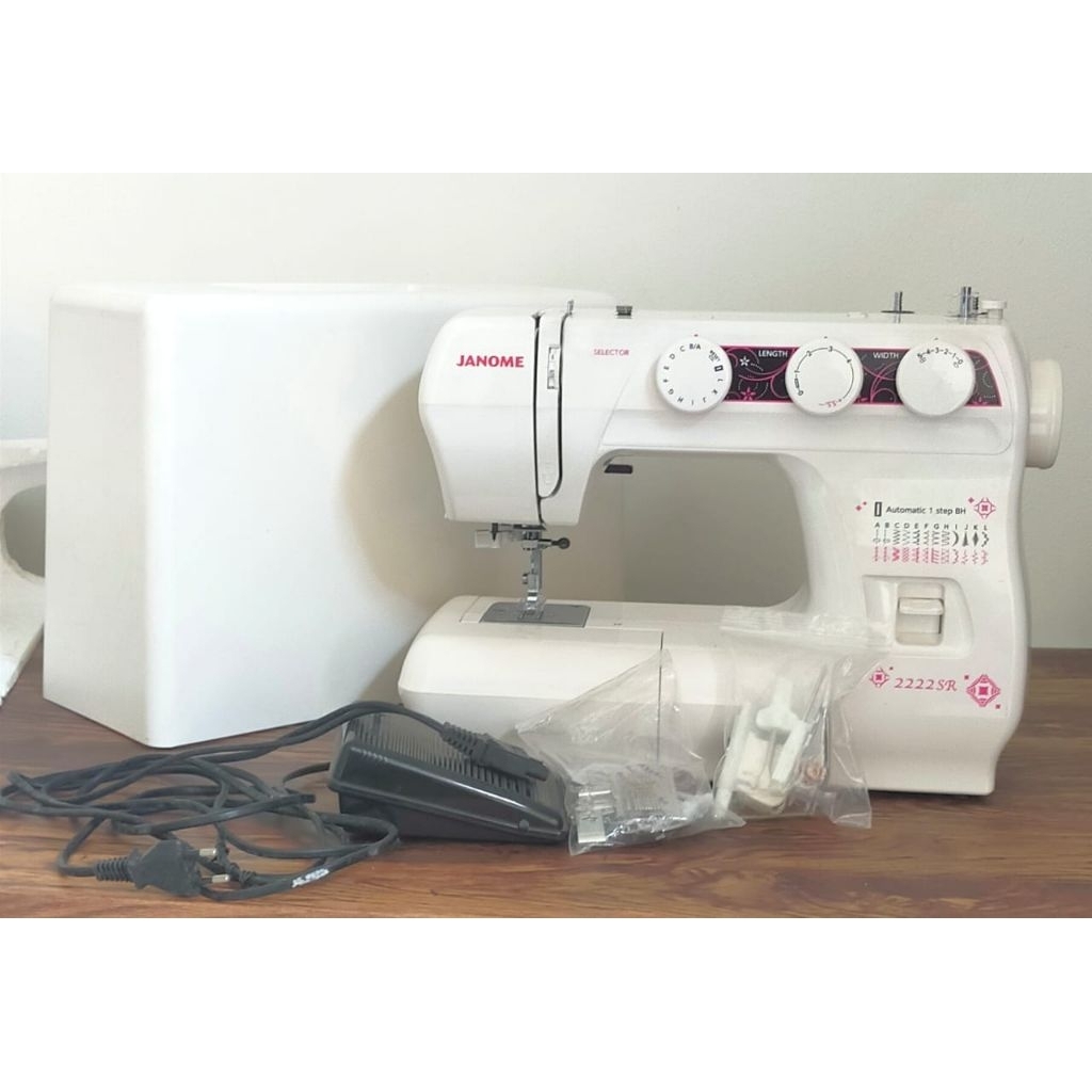 Mesin jahit portable JANOME 2222SR