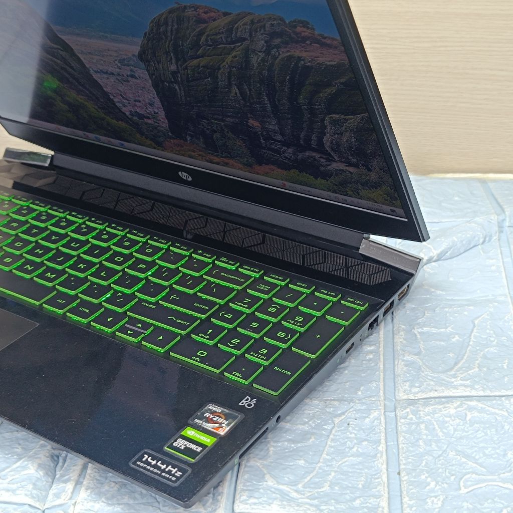 LAPTOP HP PAVILION GAMING AMD RYZEN 5 5600H RAM 16 GB SSD 512 GB GTX1650