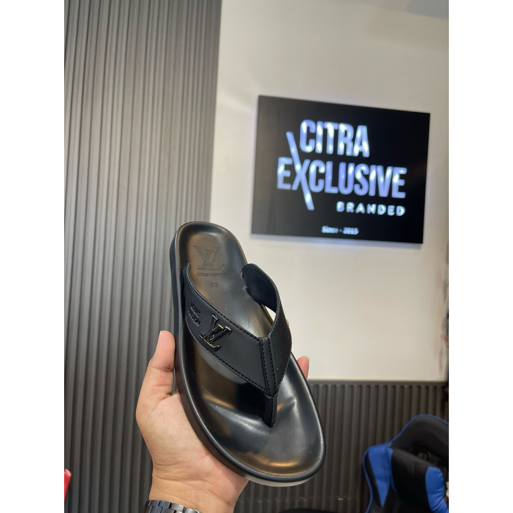 Sandal jepit LV premium