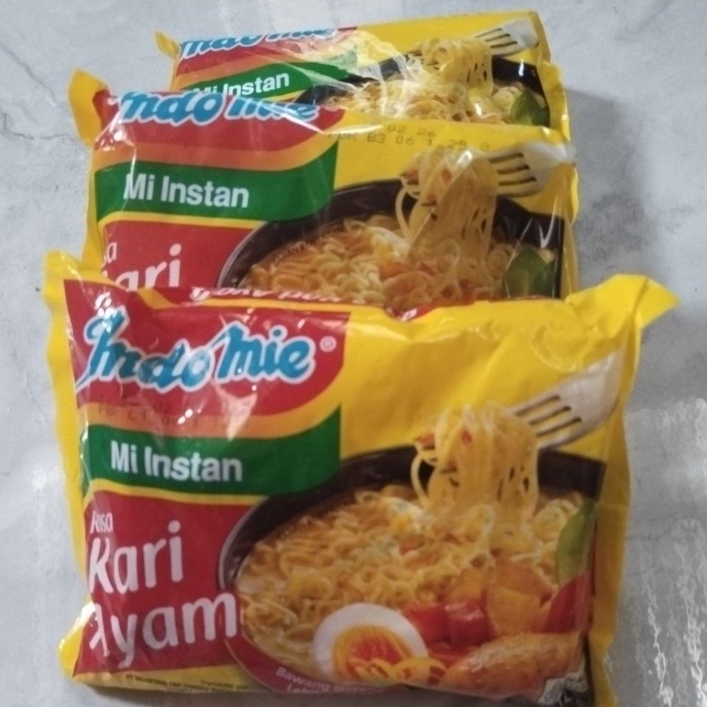 

Mie Instan rasa Kari ayam isi 3 lebih murah