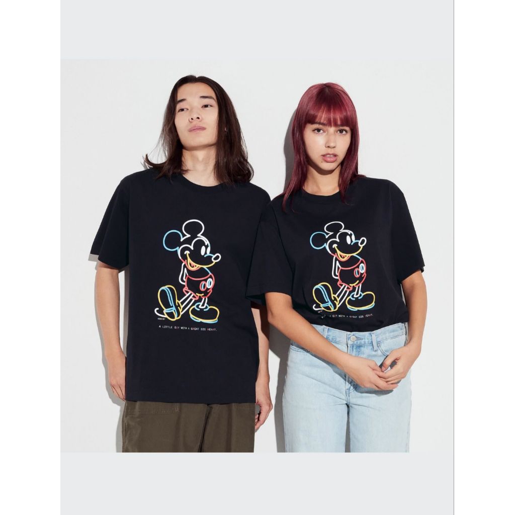 Kaos | T-Shirt Uniqlo x Mickey Mouse Original