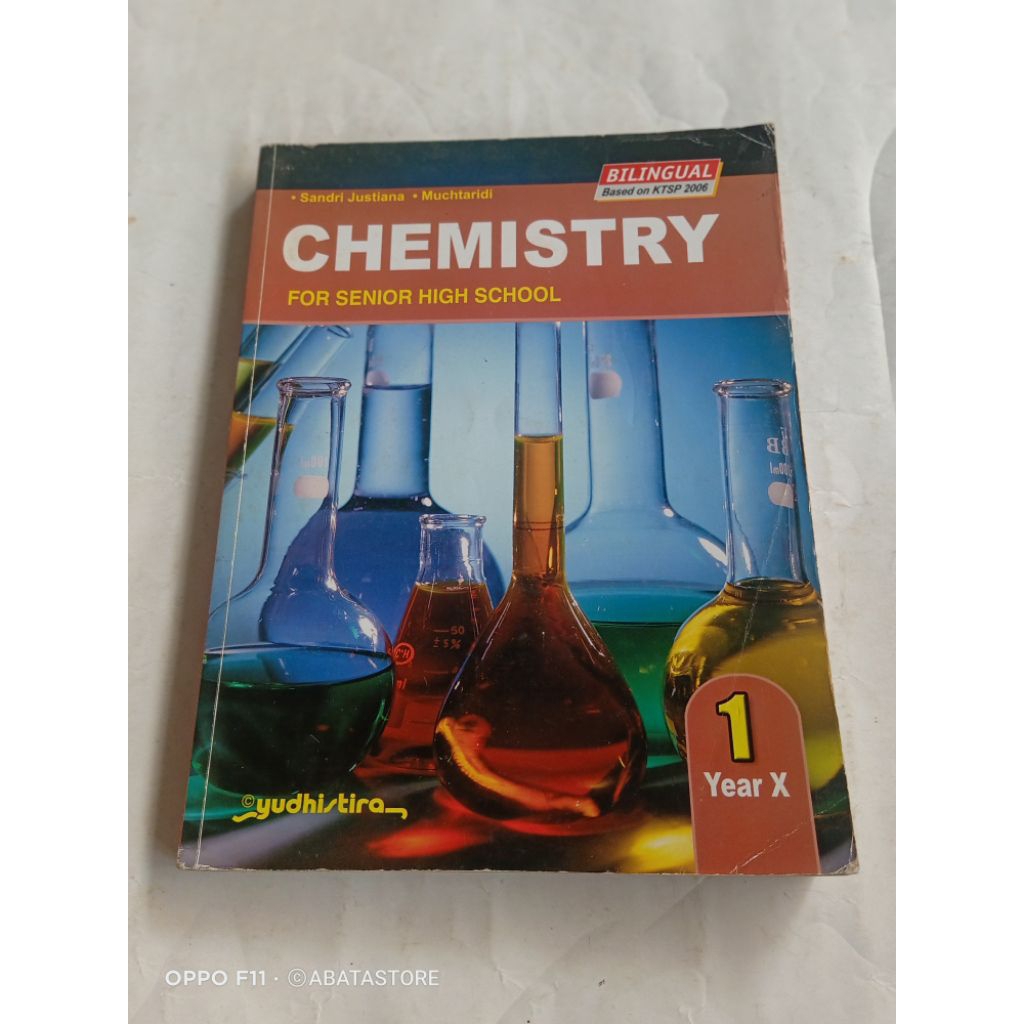 BUKU CHEMISTRY SMA KLS X EDISI BILINGUAL KTSP 2006 SANDRI JUSTIANA