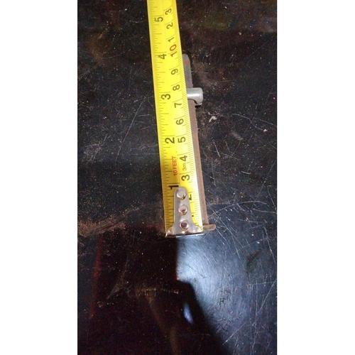 

Baut Ligna 10cm 10 Lemari Ranjang Meja Furniture Kunci L MEUBEL TIDUR