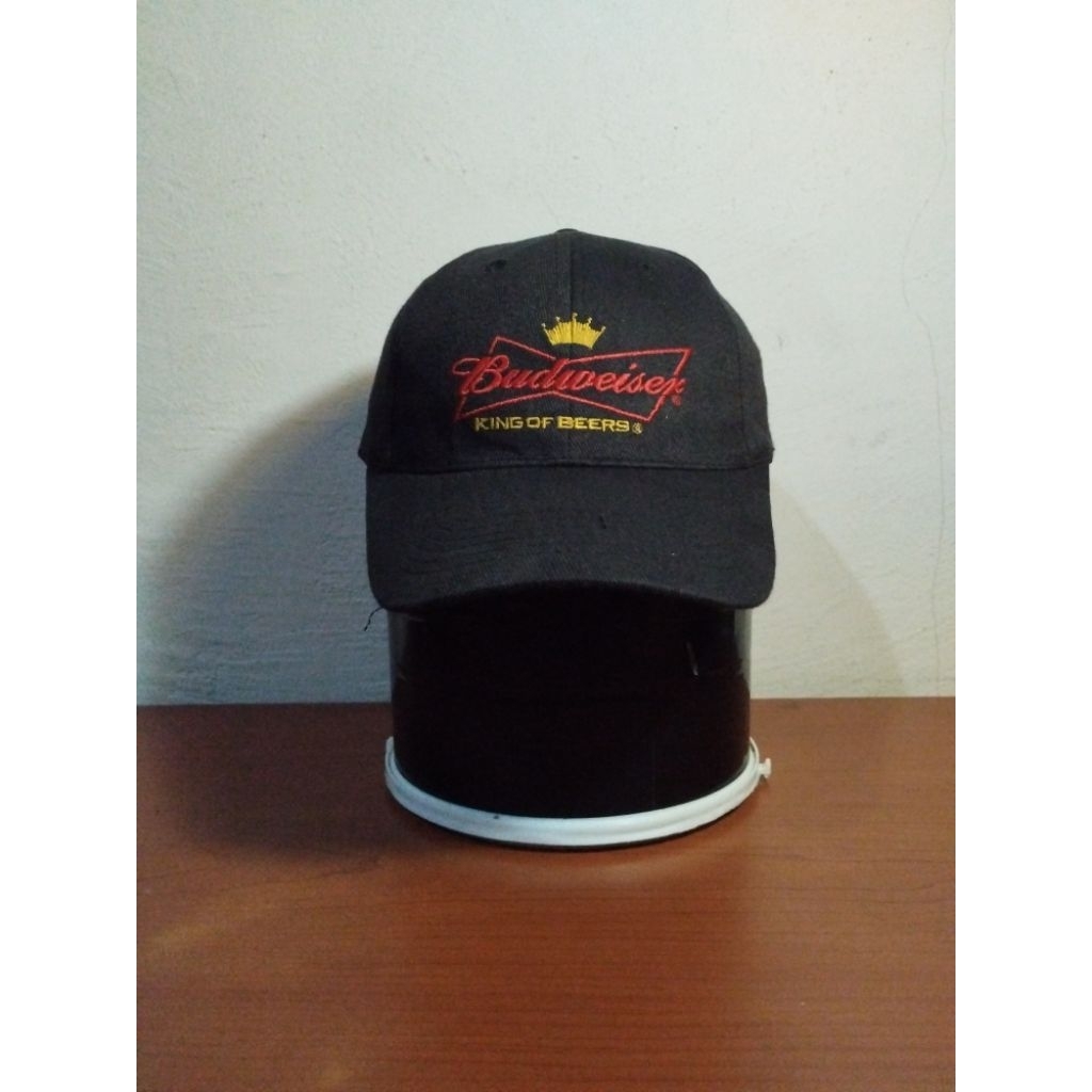 Topi Budweser Built up