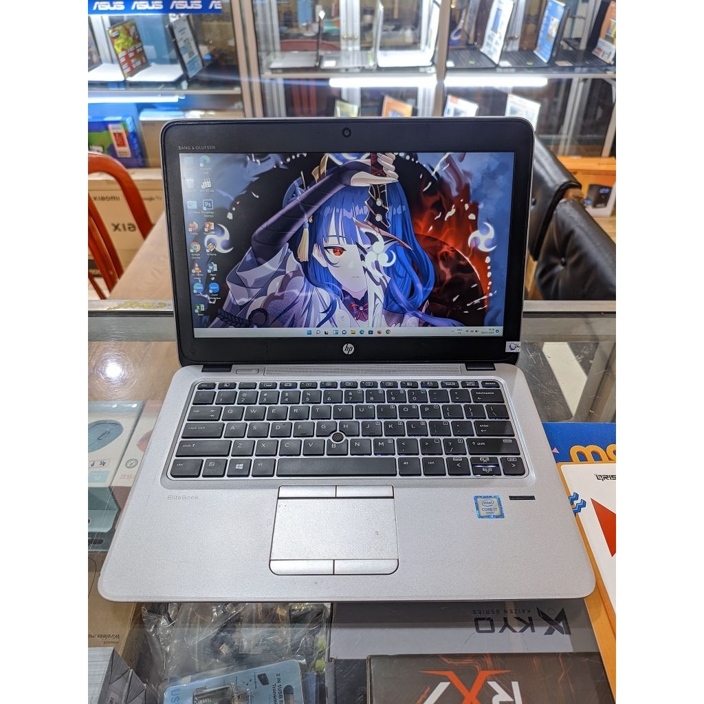 Laptop notebook bekas 12 inch Intel Core i7 / RAM 8GB / HP 820 G3