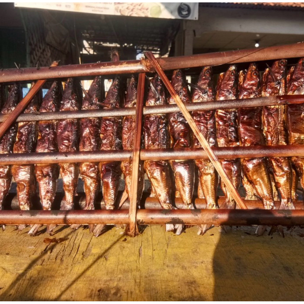 

ikan roa asap 1 gepe isi 20 ekor