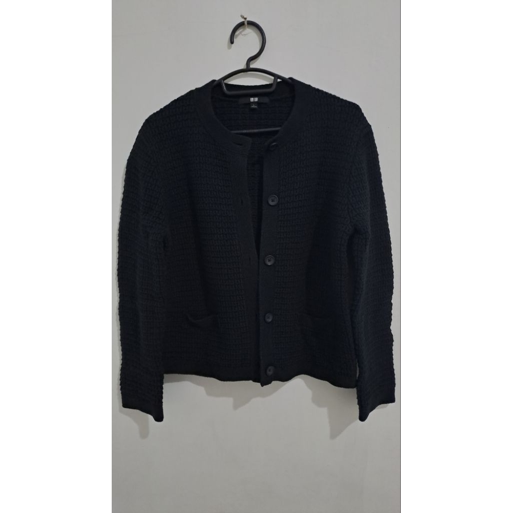 Preloved Uniqlo Knitted Short Jacket (L)