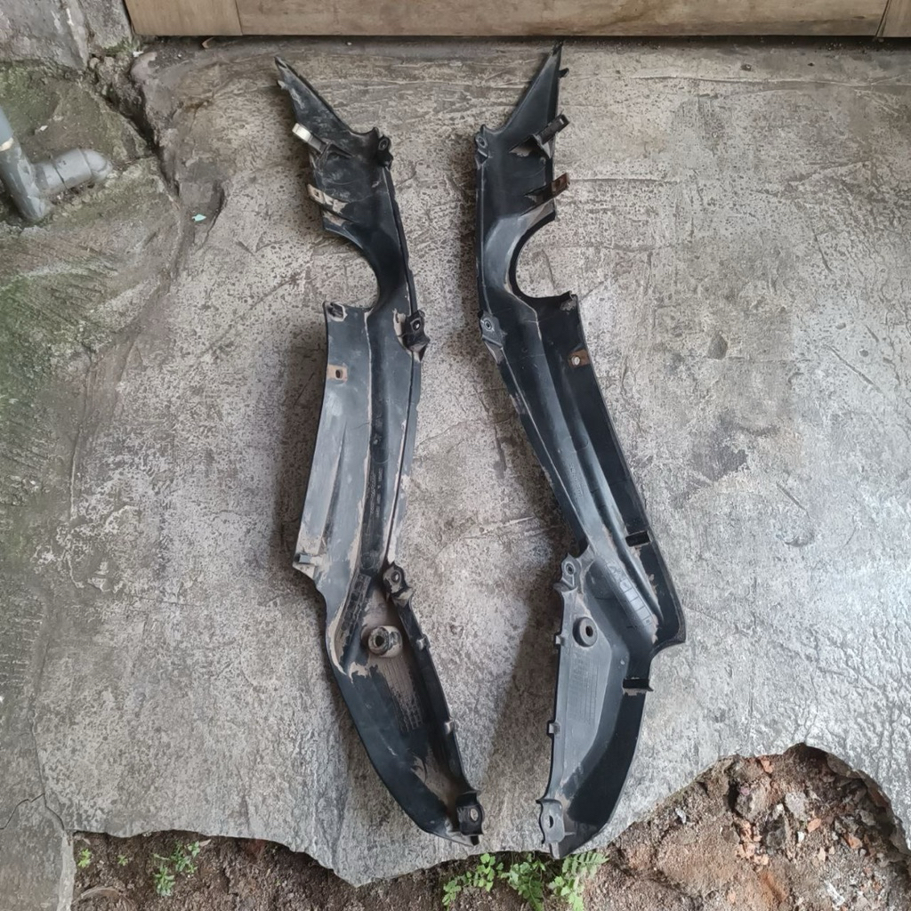 cover bodi belakang kasar civer body rear revo at dx matic original copotan motor