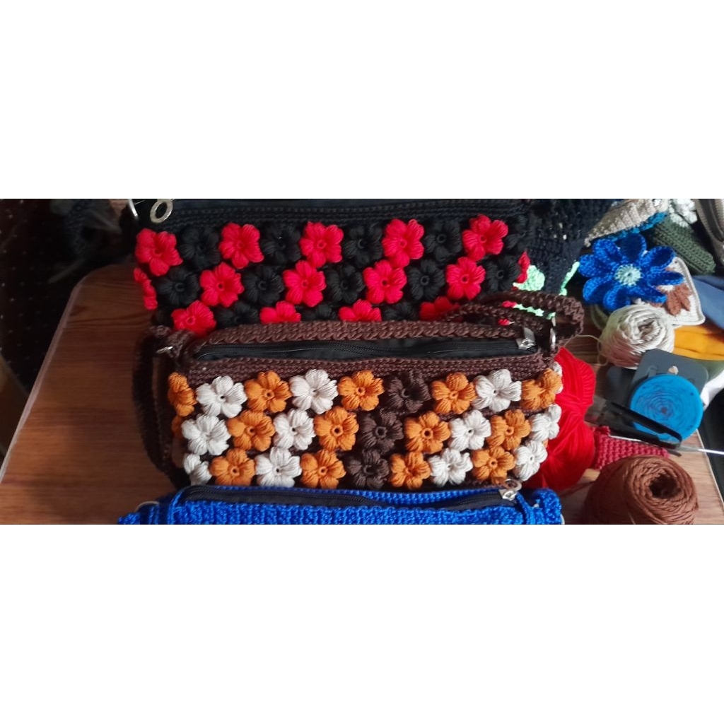 tas rajut full bunga puff