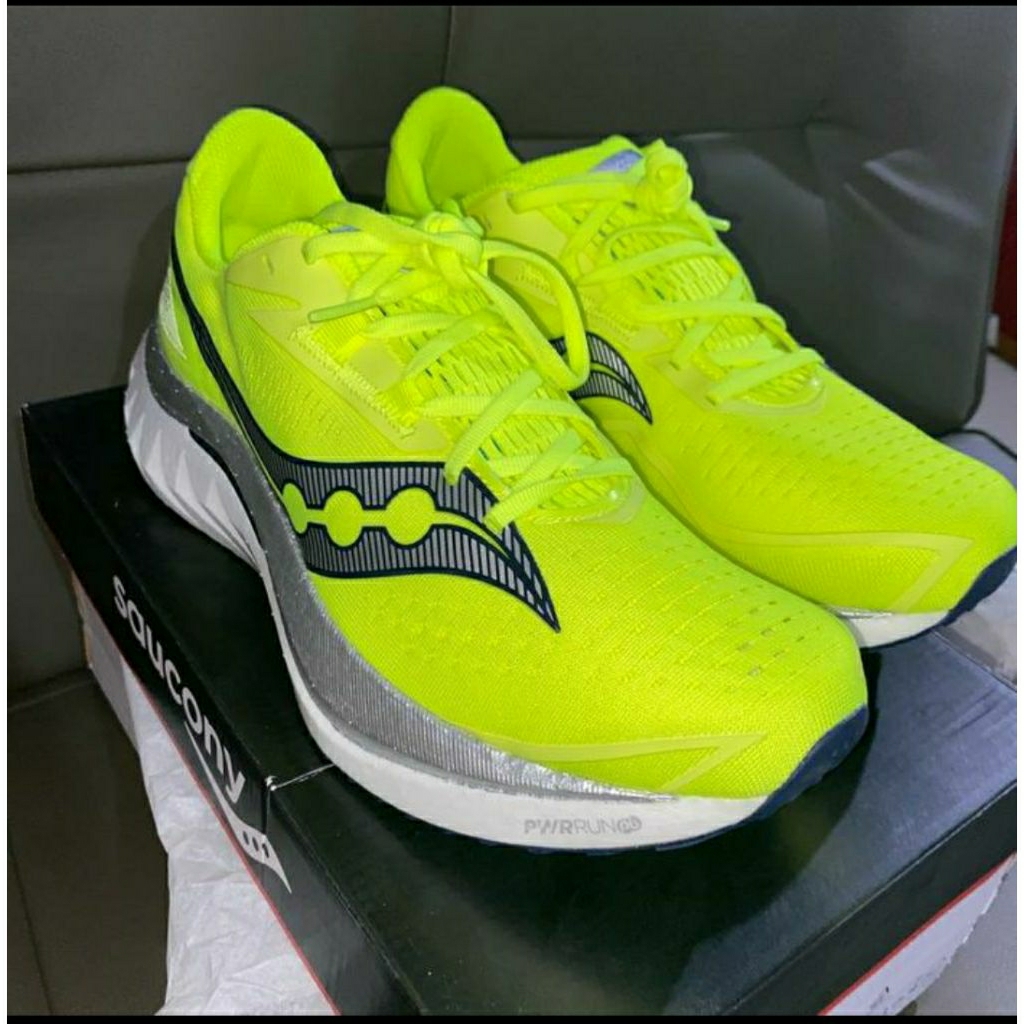 saucony endorphin speed 4