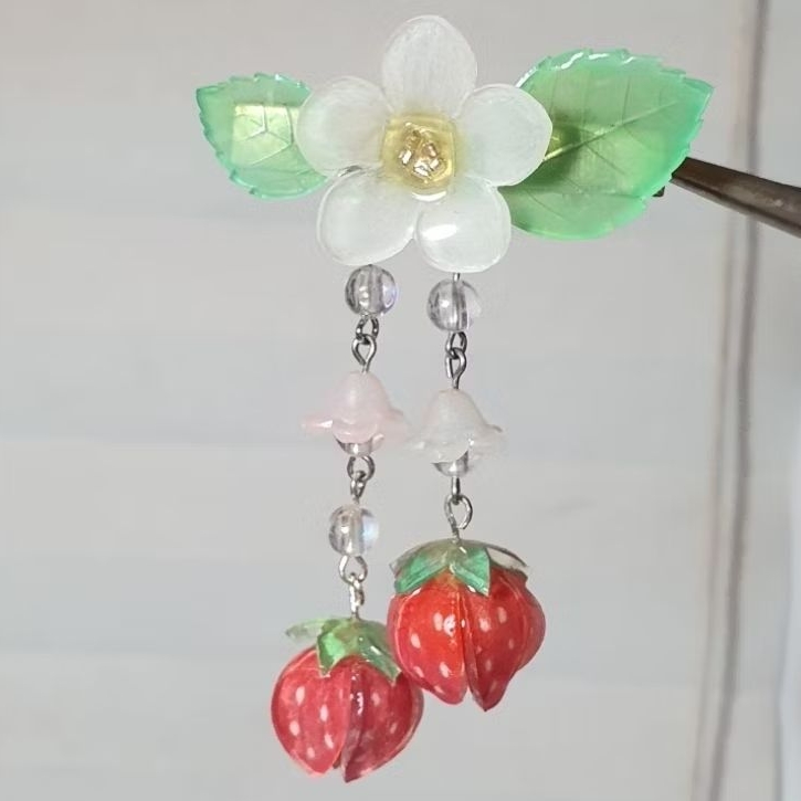 Strawberry Hairclip || Jepitan Rambut Stroberi