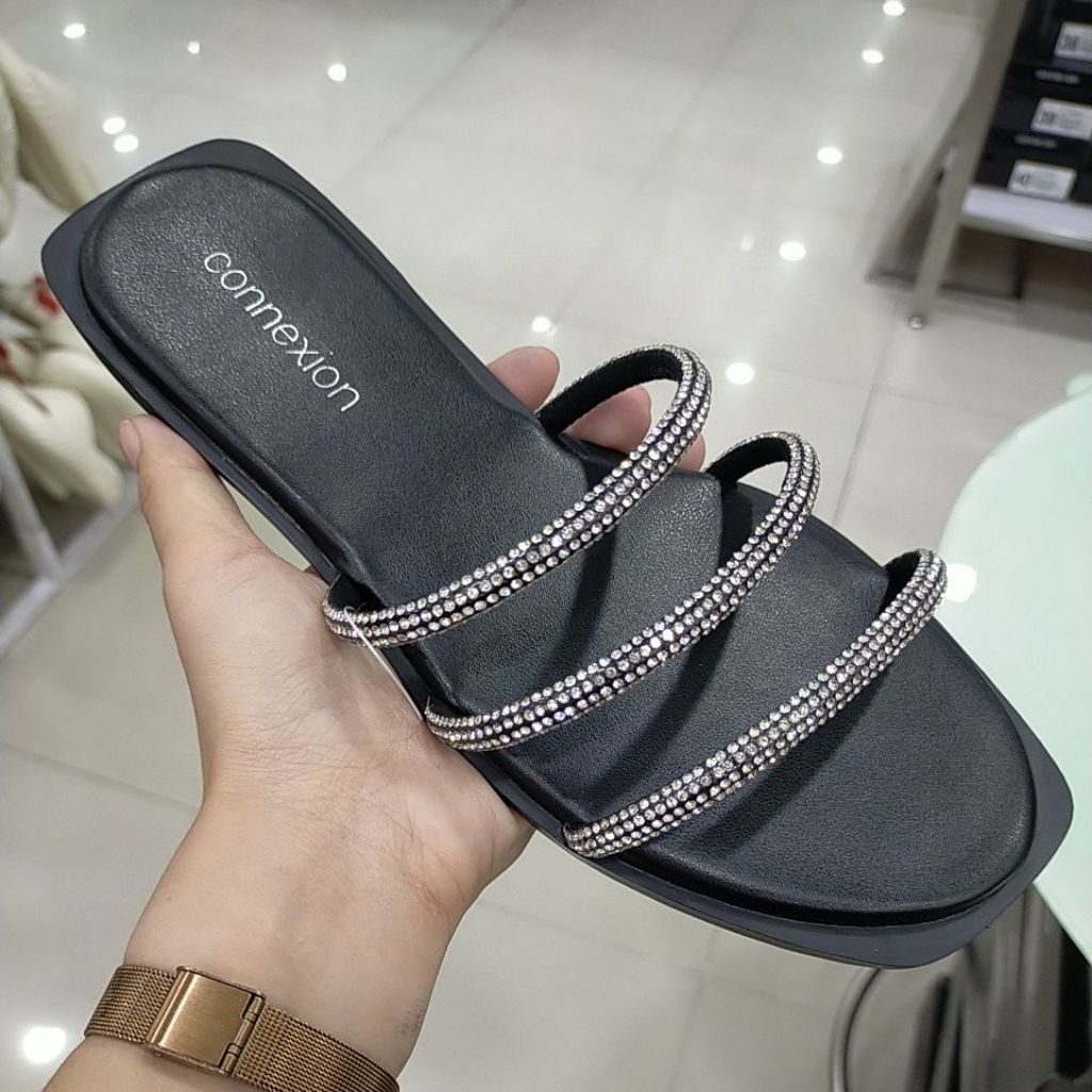 Sandal Flat Wanita Connexion