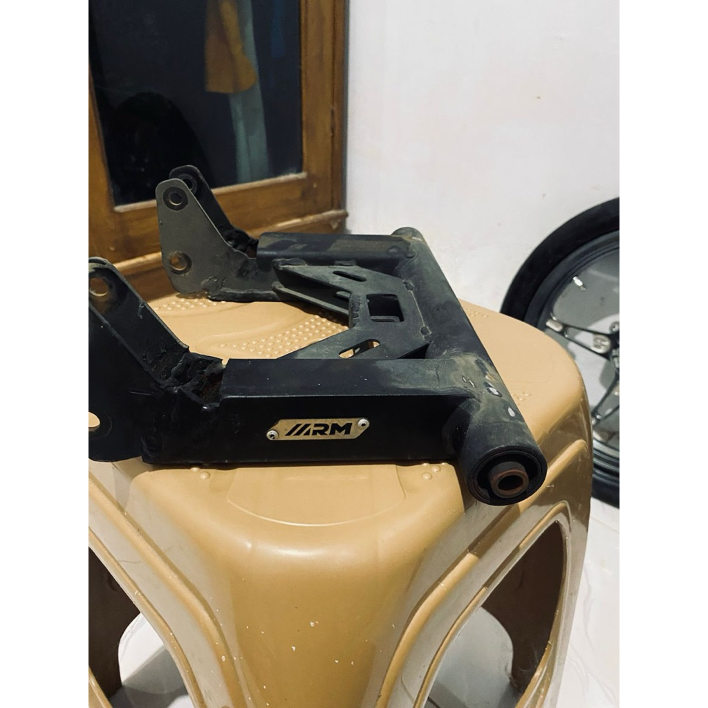 mounting arm aerox