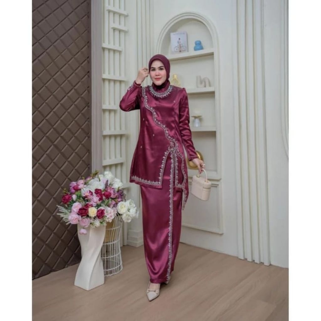 Setelan Kebaya Melayu // Kebaya Wisuda // Kebaya Modern // Kebaya Pesta // Kebaya Keluarga // Kebaya