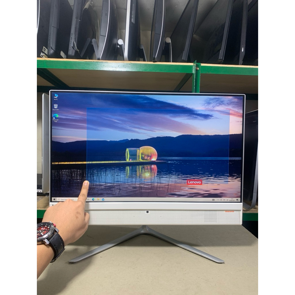 ALL IN ONE LENOVO CORE I7-6700 RAM 16GB SSD 256 Layar Touchreen Win 10 Pro