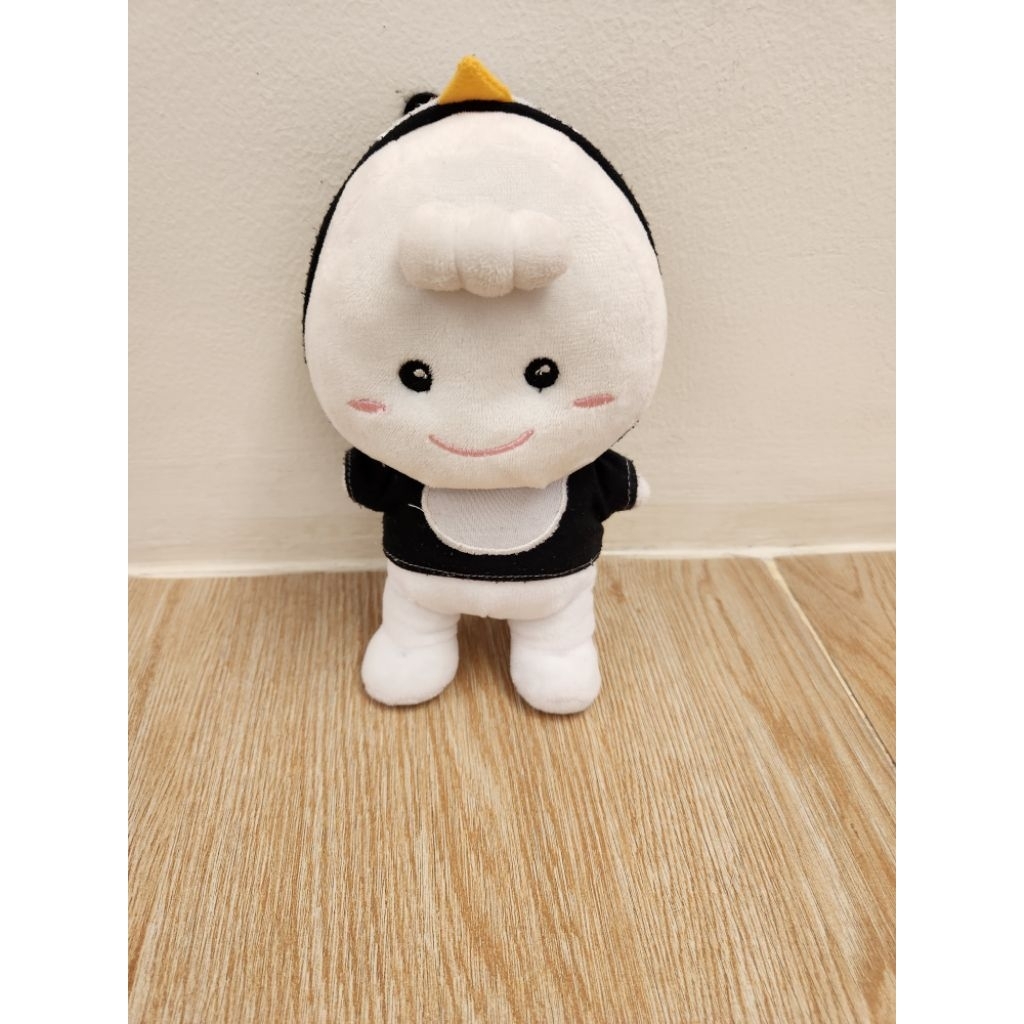 Boneka Pokojang baju pinguin