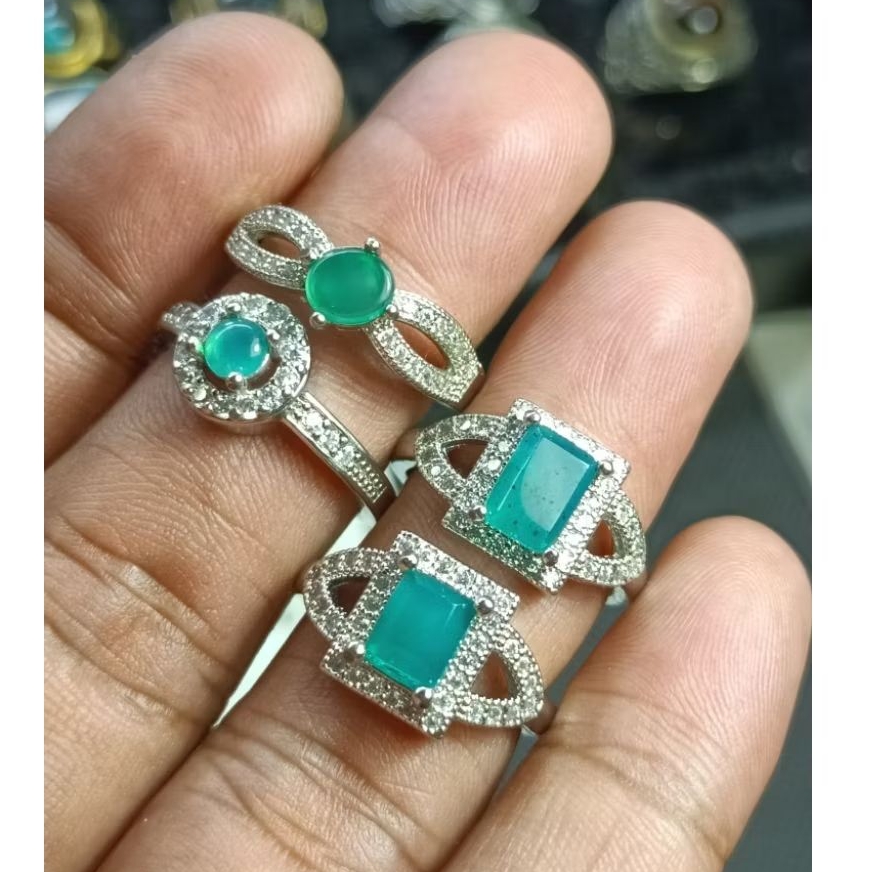 cincin cewe varian Bacan Doko mejiko kristal super giwang selasih natural asli