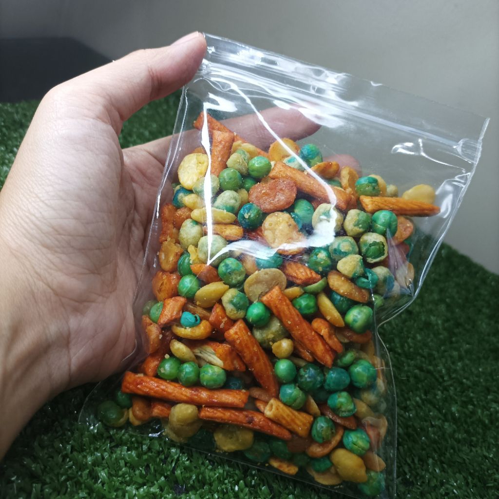 

KACANG CAMPUR / SNACK PESAWAT GARUDA - 100 GRAM