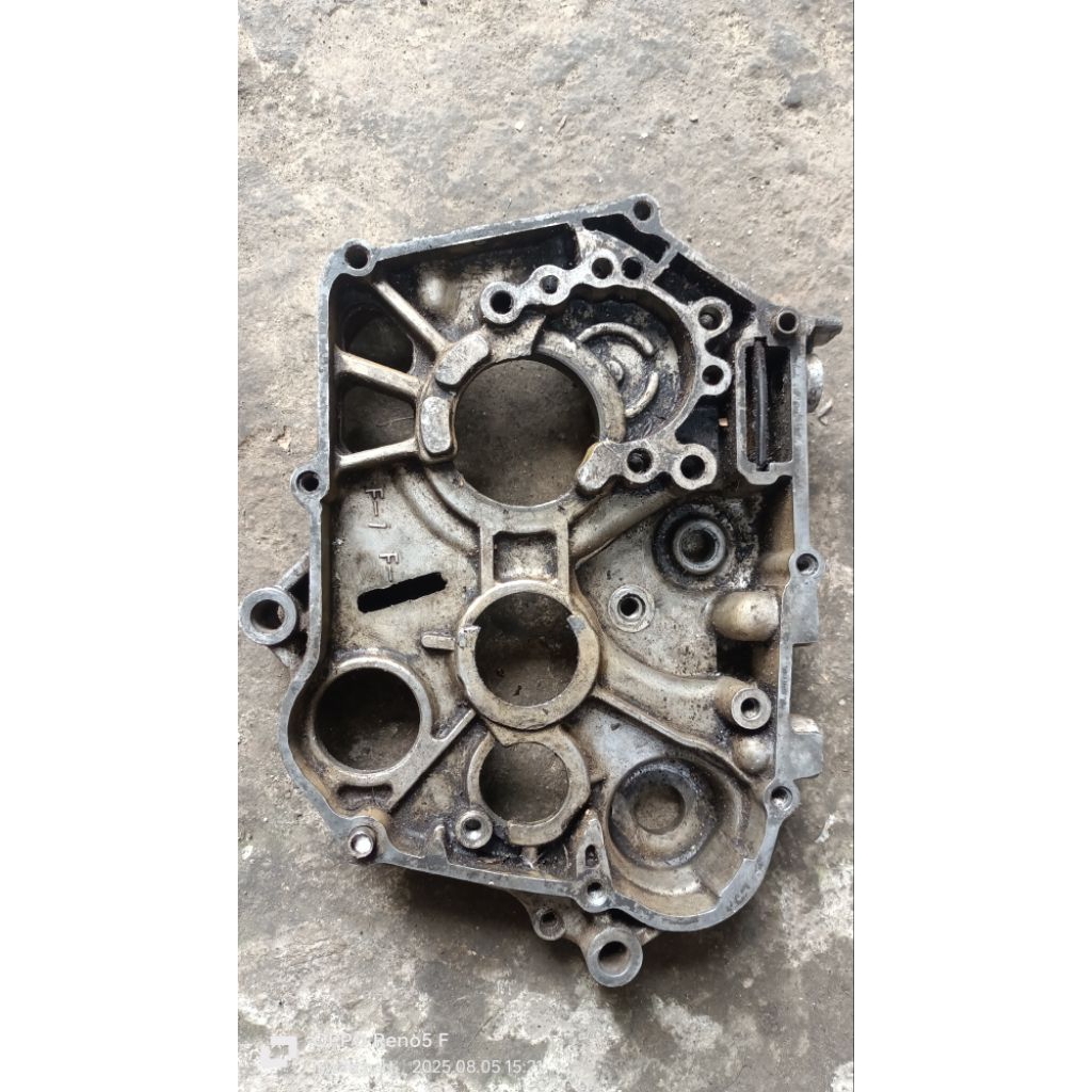 krangkes kanan,krengkes kanan garuda pompa oli kanan garuda