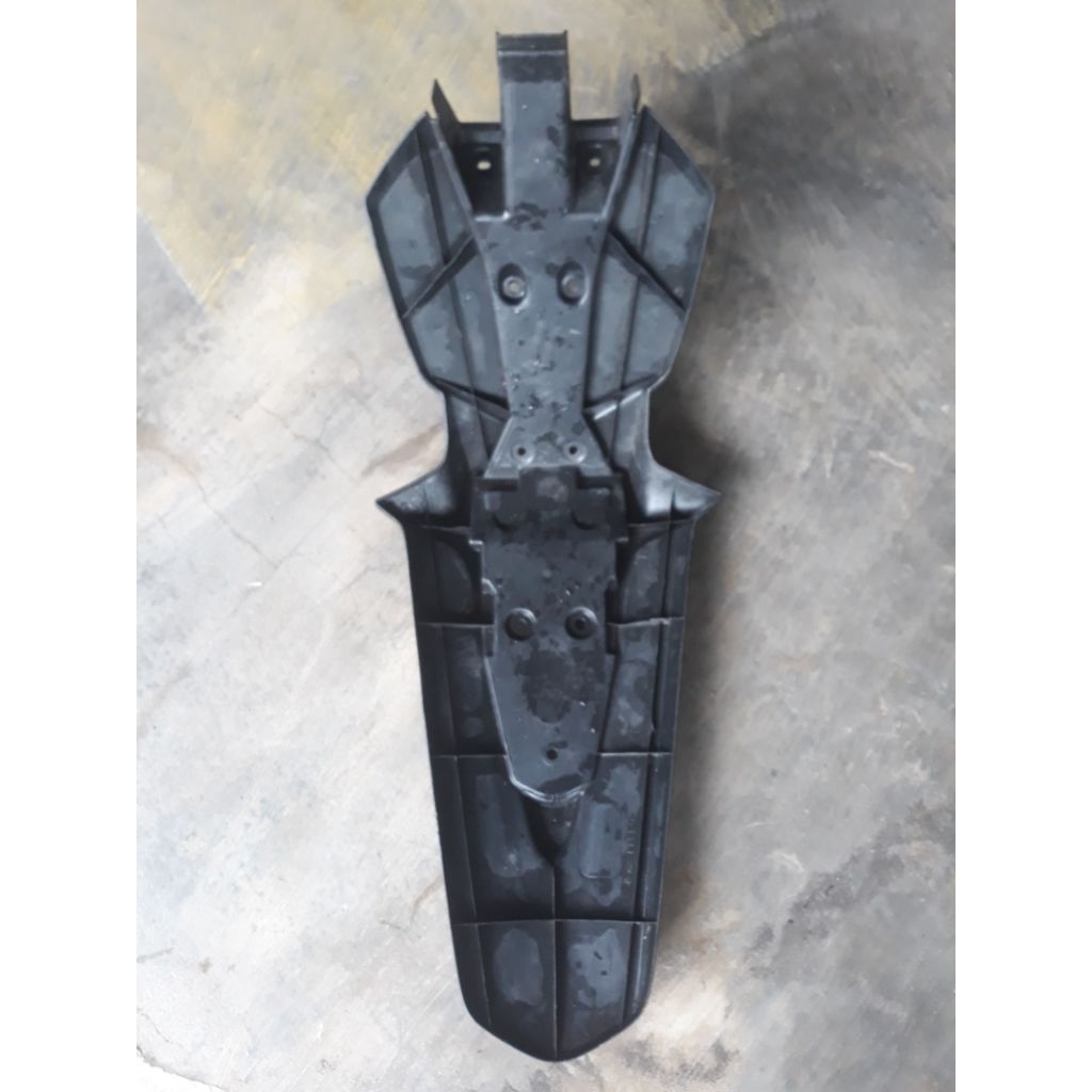 spakbor slebor belakang suzuki GSX cabutan original