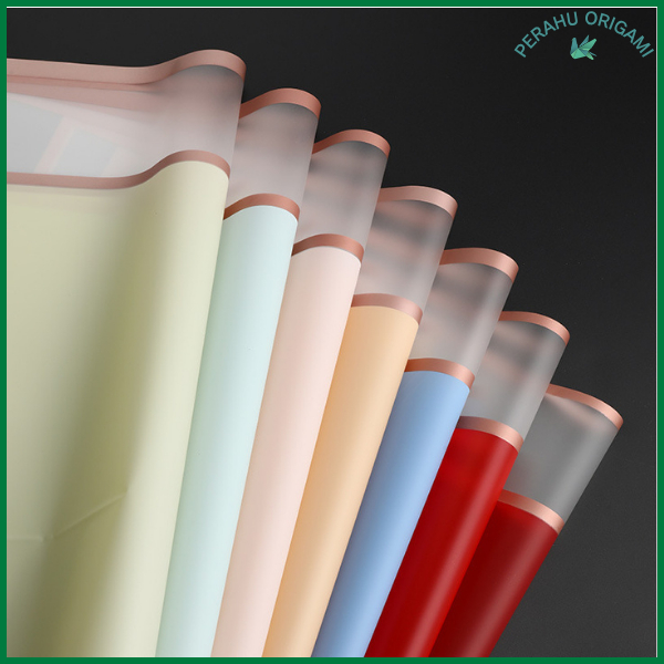 

Kertas Buket Double Line Frame Gold Cellophane Flower Wrapping kB6132