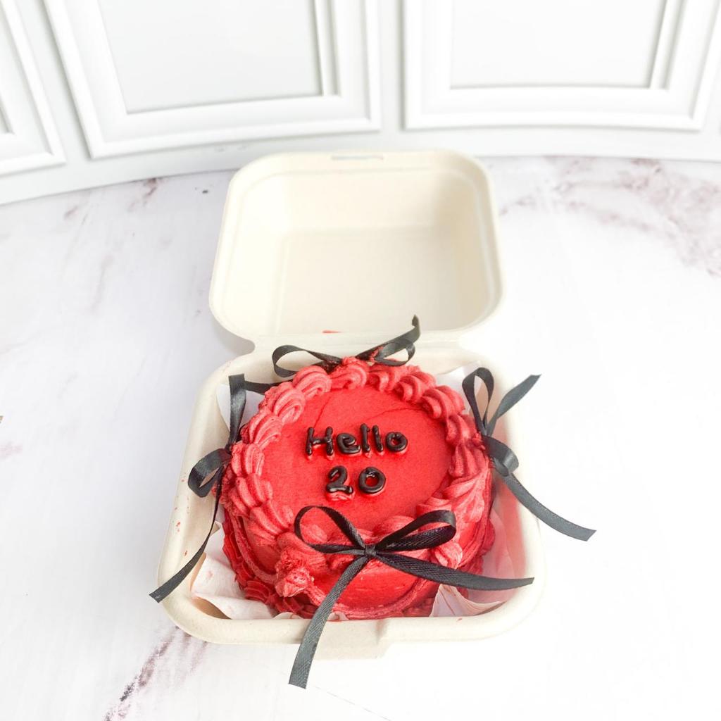 

Kue Ulang Tahun/Birthday Cake/Kue Ultah Tema Ribbon Red/Kue Birthday Korean Mini