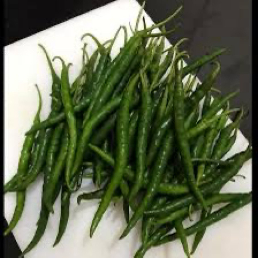 

CABE HIJAU SEGAR 100 GRAM / 36 FRESH PALEMBANG