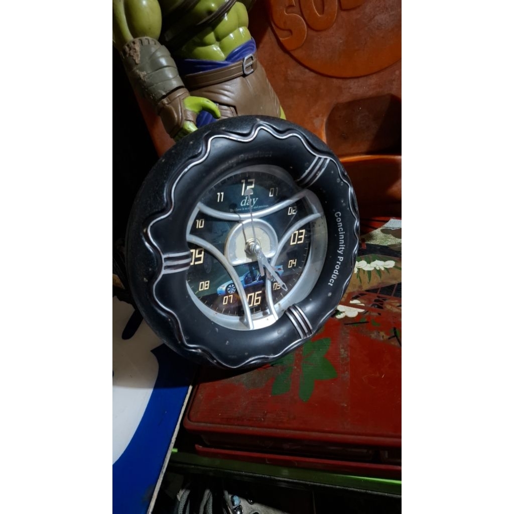 Jam dinding  60rb display vintage jadul kuno lawas antik normal