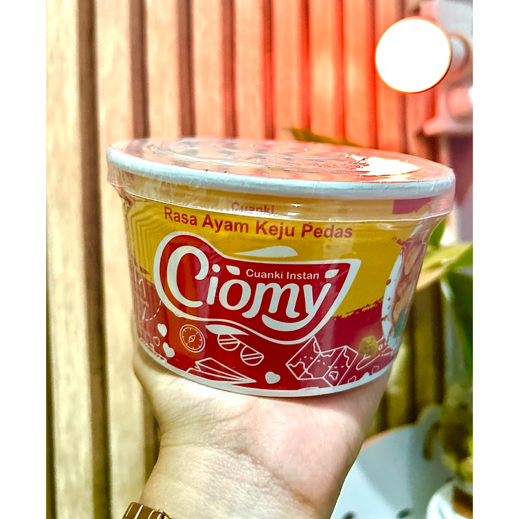 

Cuanki cup ciomy keju pedas/ cuanki cup Ciomy/ Ciomy Cuanki Instan Non MSG Cheese 75gr