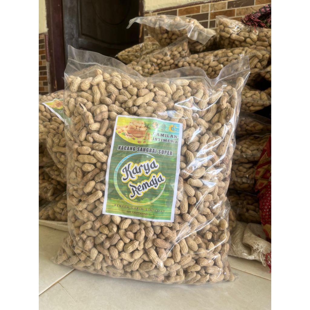 

Kacang Sangrai Super Karya Remaja Asli Madura